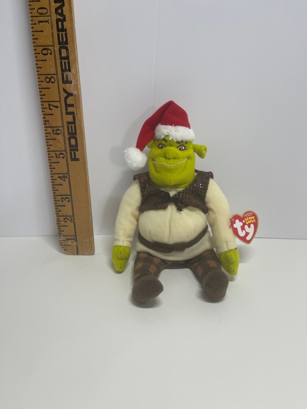 2008 Ty Beanie Babies "Shrek" Christmas Shrek the Halls